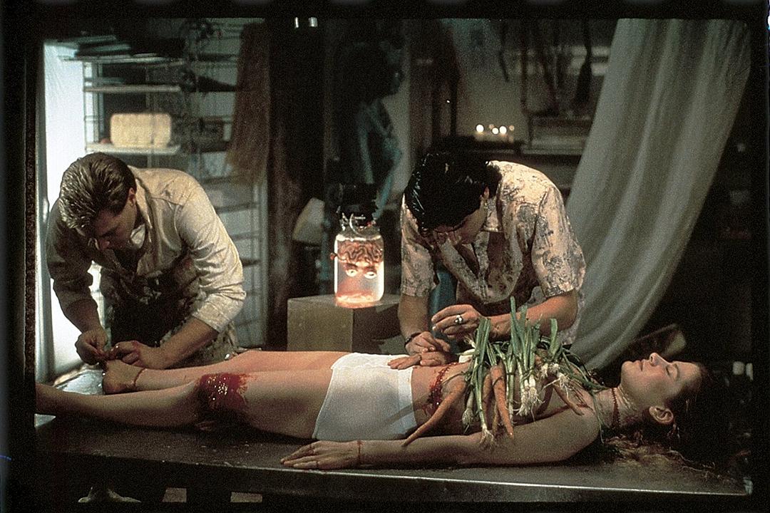 血餐Blood Diner(1987)插图2%4K电影下载_3D影视资源_杜比视界迅雷下载