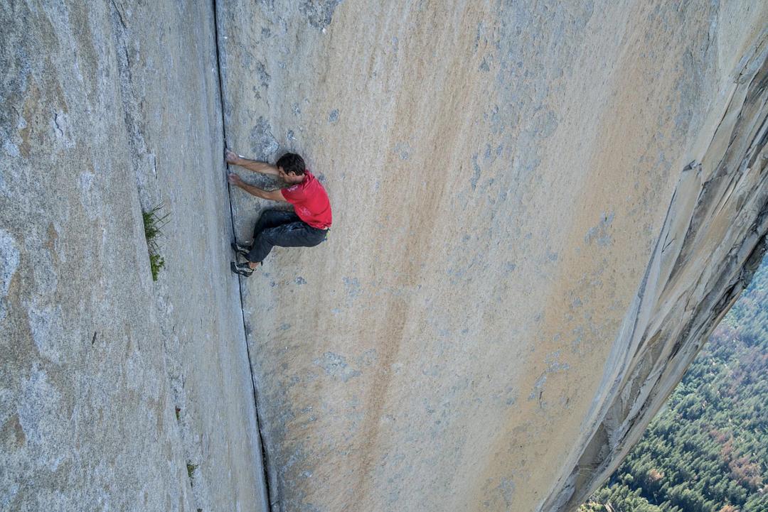 徒手攀岩Free Solo(2018)插图2%4K电影下载_3D影视资源_杜比视界迅雷下载