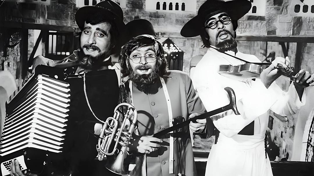 欢喜三兄弟Amar Akbar Anthony(1977)插图1%4K电影下载_3D影视资源_杜比视界迅雷下载