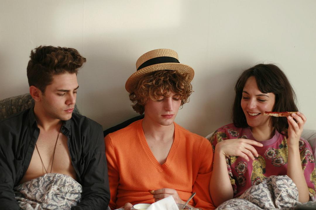 幻想之爱Les amours imaginaires(2010)插图2%4K电影下载_3D影视资源_杜比视界迅雷下载